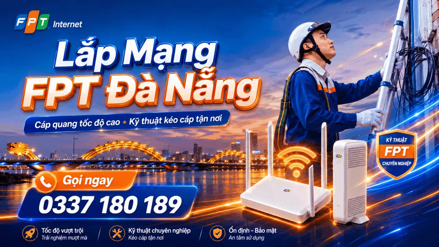 Kỹ thuật viên FPT kéo cáp quang và lắp mạng Wi-Fi tại Đà Nẵng
